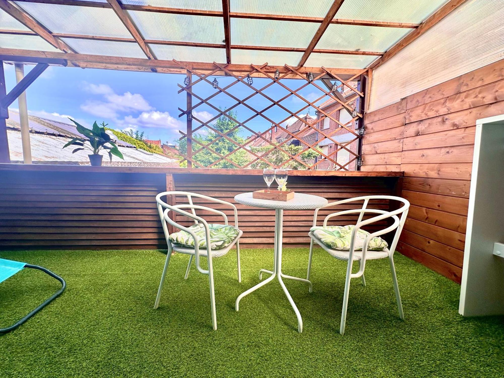 La Terrasse, Train Lens - Paris Trajet D'Environ 1 Heure 10 Minutes Apartman Kültér fotó